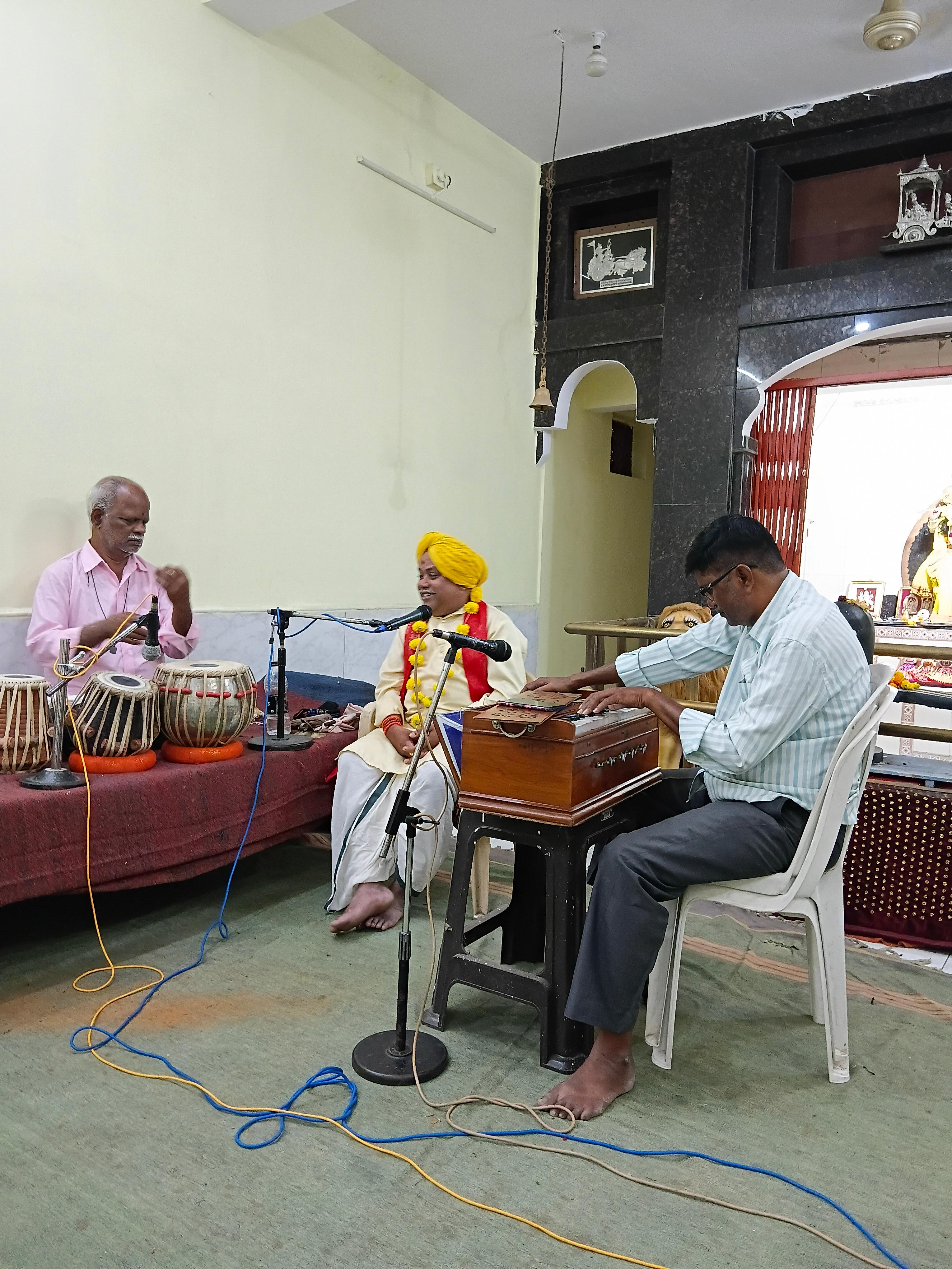 पितृपंधरवड्यात कीर्तनाचे आयोजन