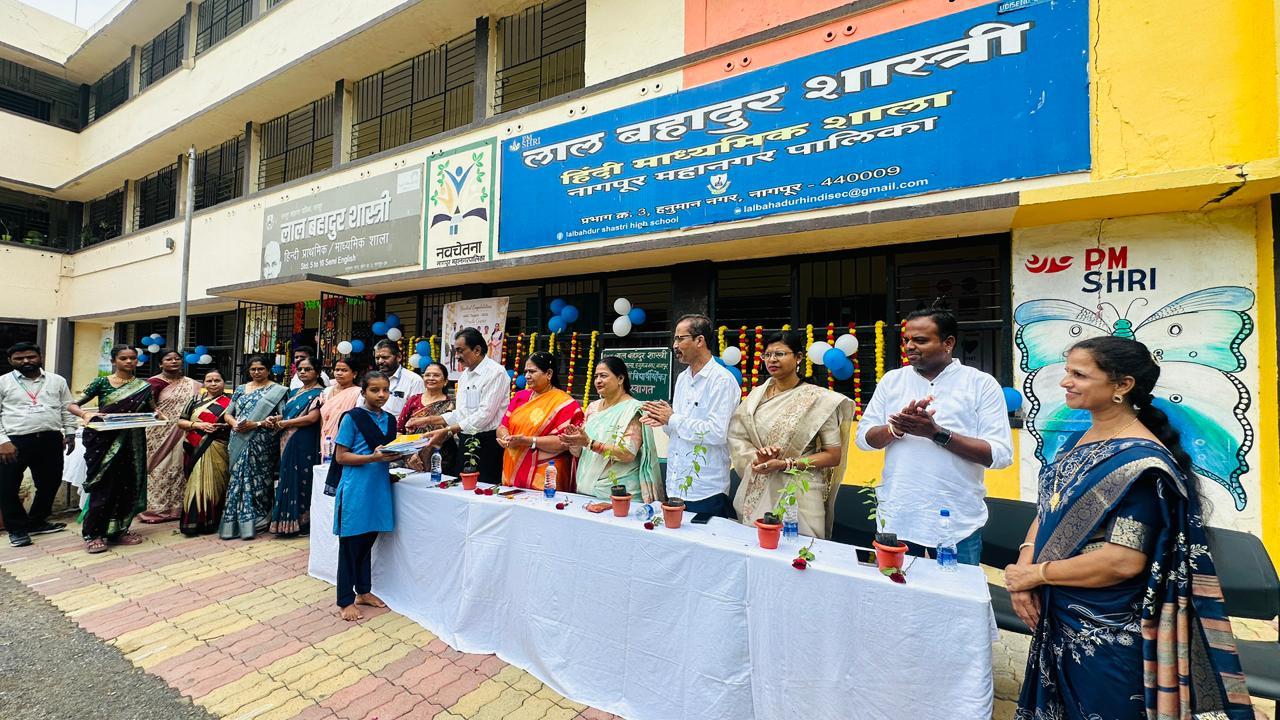 लालबहादुर शास्त्री विद्यालयात शाळा प्रवेशोत्सव साजरा