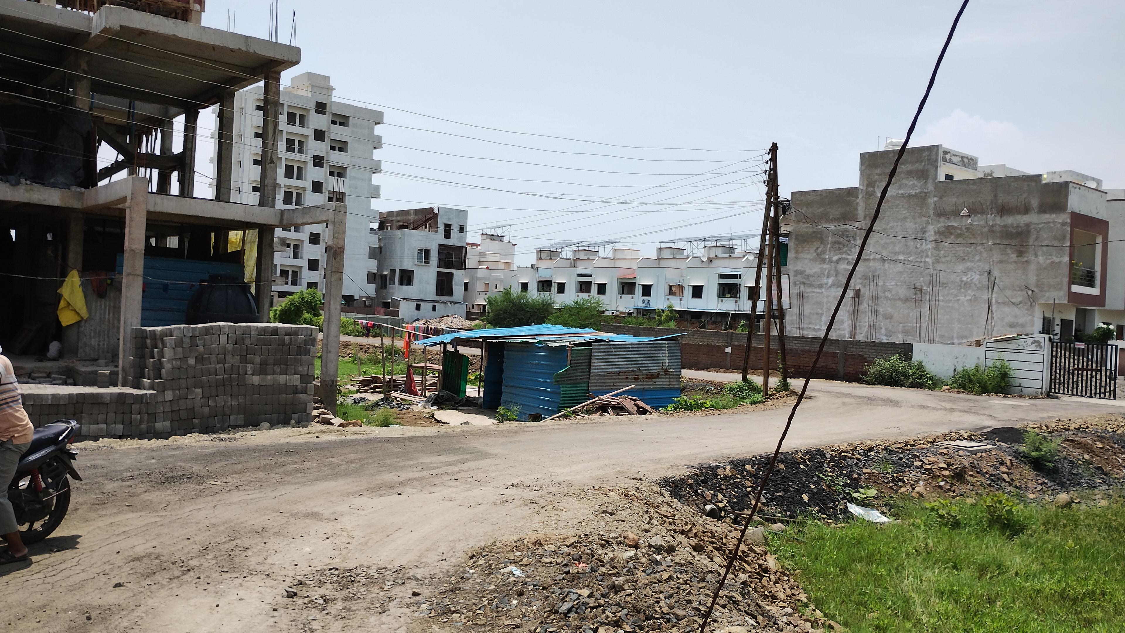 नागपूरच्या रस्त्यावरील खड्ड्यांमुळे वाढत आहेत अपघात
